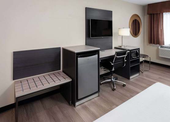Baymont by Wyndham Copley Akron 1