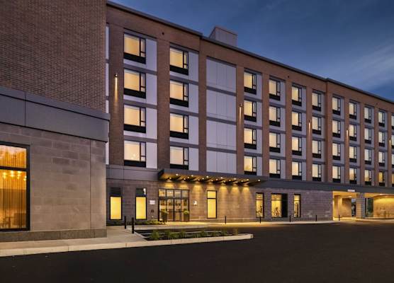 Staybridge Suites BOSTON LOGAN AIRPORT - REVERE by IHG 1