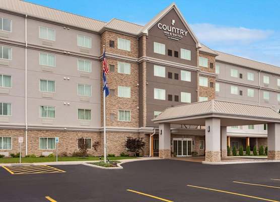 Country Inn & Suites by Radisson, Buffalo South I-90, NY 1
