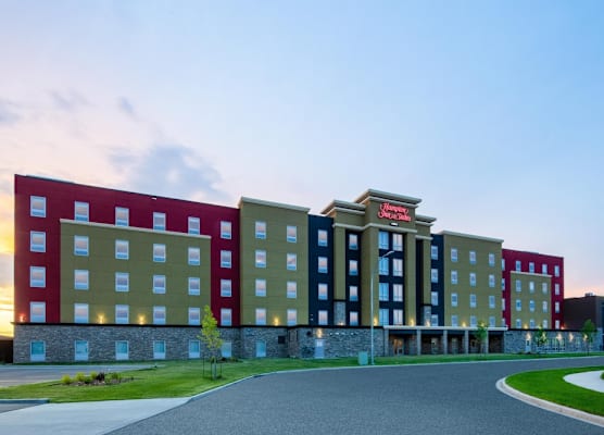Hampton Inn & Suites Edmonton St. Albert, Ab 1