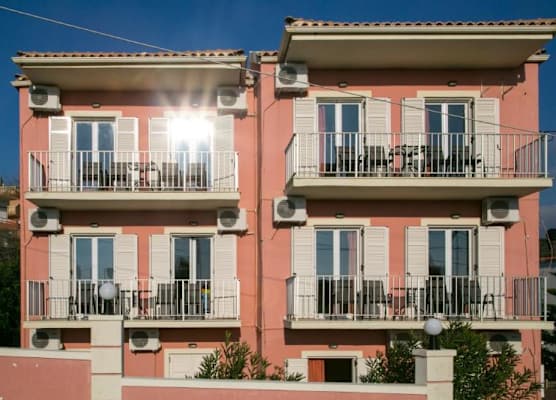 Kouros Apartments & Studios By Hotelius 1