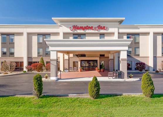 Hampton Inn Parkersburg/Mineral Wells 1