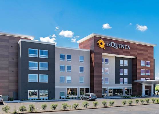 LaQuinta Suites by Wyndham South Bend Notre Dame Area 1