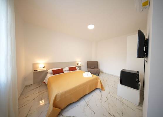 Donna Isabella - Boutique Rooms 1