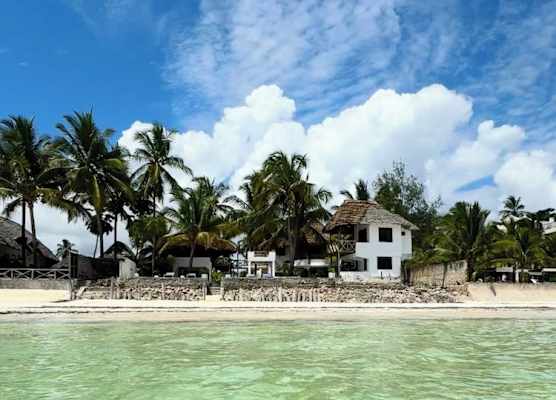 Mango Beach House 1