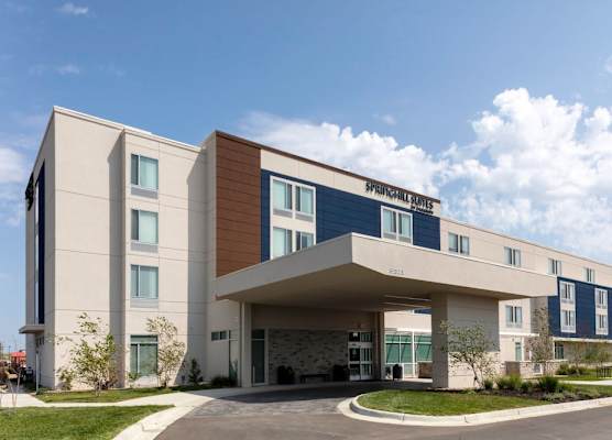 SpringHill Suites Kansas City Airport 1