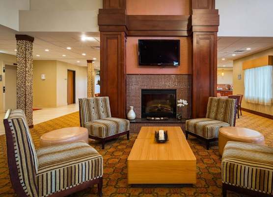 Best Western Plus Finger Lakes Inn & Suites 1