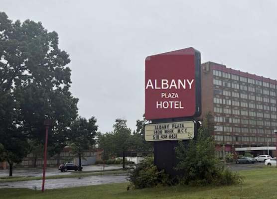 Albany Plaza Hotel 1