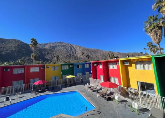 Delos Reyes Palm Springs 1