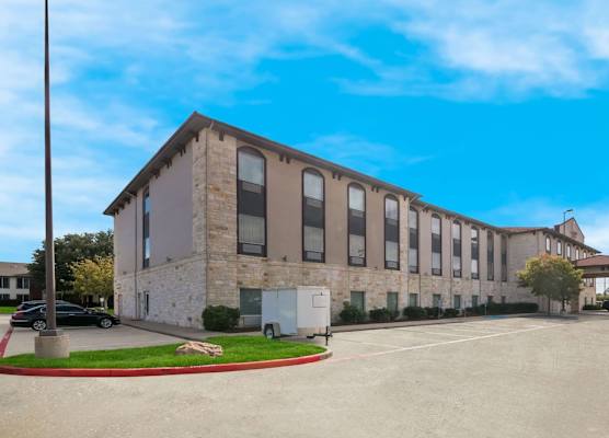 Comfort Suites Granbury 1