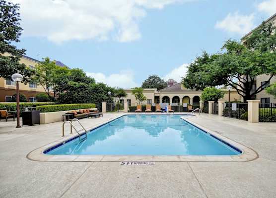 Fairfield Inn & Suites Dallas Medical/Market Center 1
