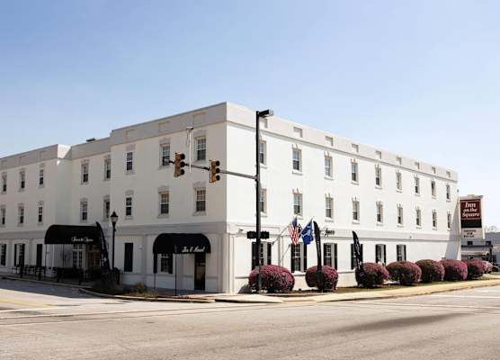 Inn on the Square, an Ascend Collection Hotel 1