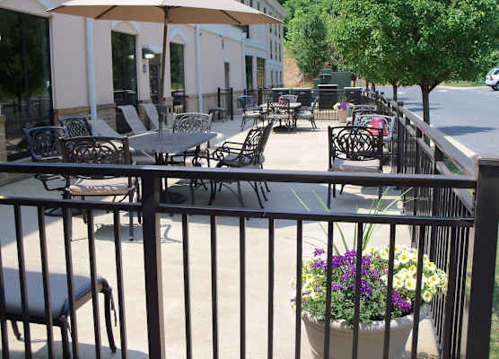 Holiday Inn Express & Suites WINCHESTER by IHG 1