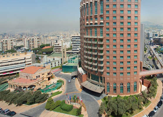 Metropolitan Palace 1