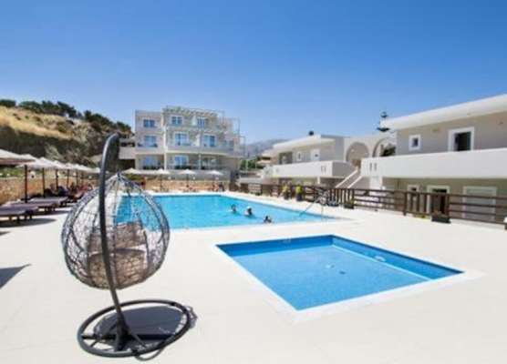 Three Stars Hotel 1