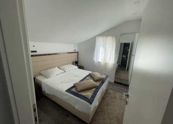 M House 1