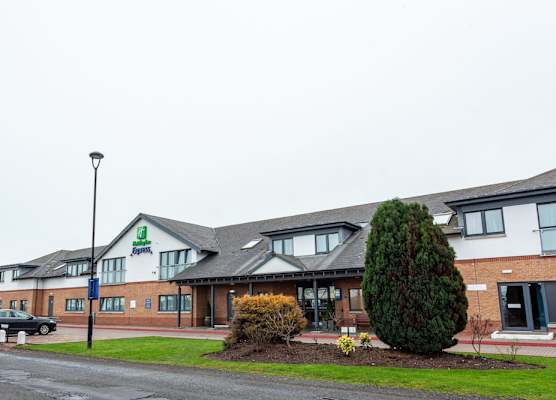 Holiday Inn Express EDINBURGH AIRPORT by IHG 1