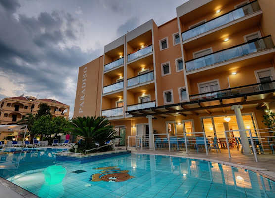 Hotel Paradiso 1