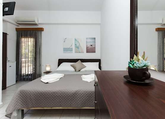 En Plo Beachfront Rooms 1