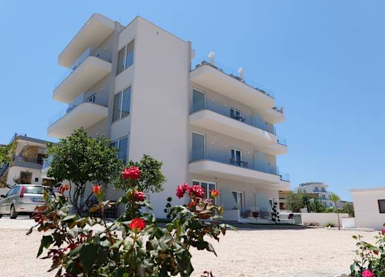 Summer Point Hotel 1