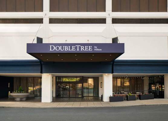 DoubleTree by Hilton Hartford Downtown 1