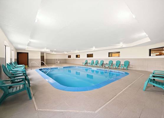 Comfort Inn & Suites Decatur-Forsyth 1