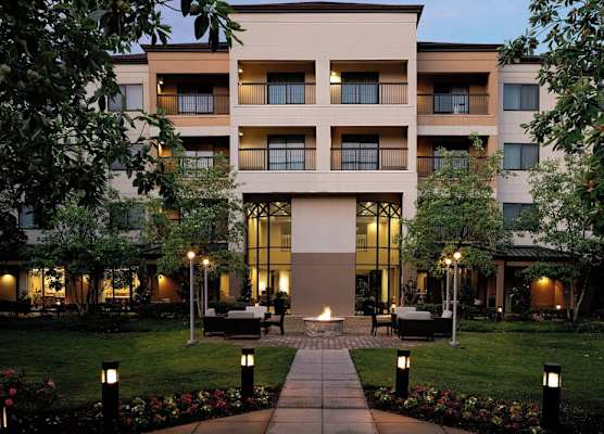 Courtyard by Marriott Springfield 1