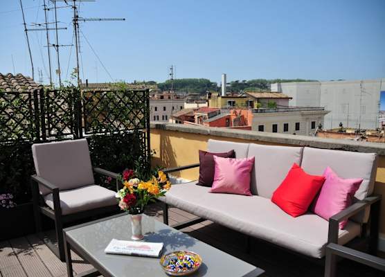 Piccola Navona Roof Garden 1