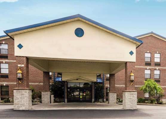 Quality Suites Jeffersonville - Louisville North 1