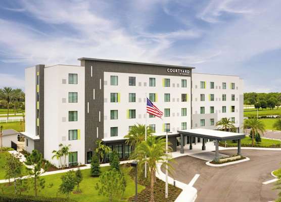 Courtyard by Marriott Port St. Lucie Tradition 1
