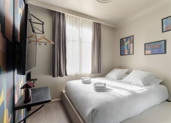 Frenchdoor Tours Corneille 1