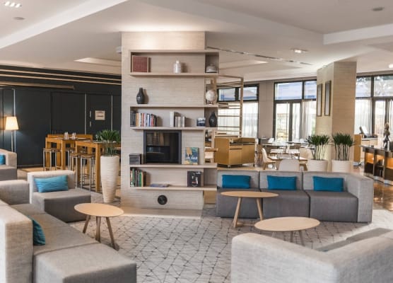 Courtyard by Marriott Paris La Defense West - Colombes 1