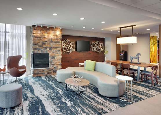 Fairfield Inn & Suites by Marriott Springfield North 1