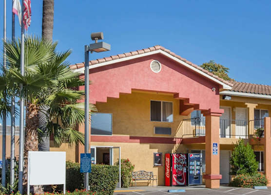 Econo Lodge Inn & Suites Lodi - Wine Country Area 1