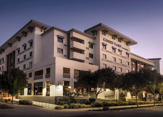 Courtyard by Marriott Redwood City 1