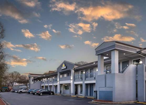 Days Inn by Wyndham Raleigh Glenwood-Crabtree 1