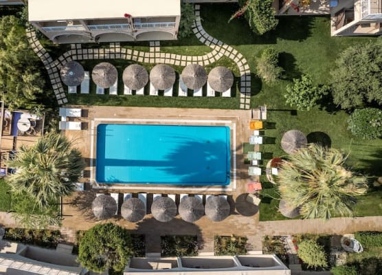 Aeolos Boutique Hotel & Suites 1
