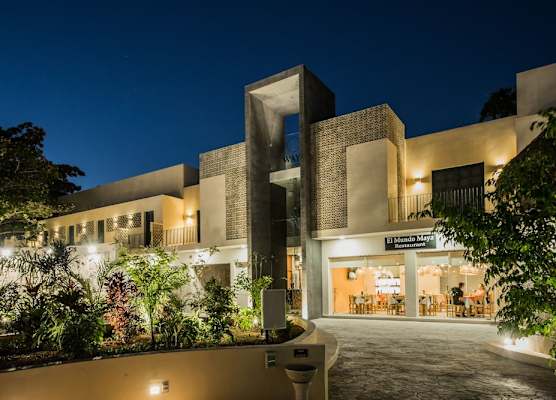 Waye Valladolid Centro - Sustainable, Authentic Experiences & Pet Friendly Boutique Hotel 1