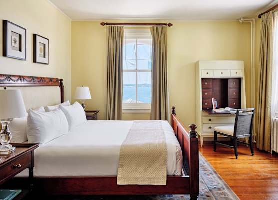 Castle Hill Inn 1