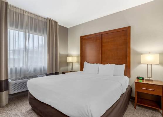 Comfort Suites Brenham 1