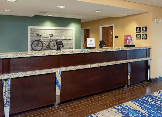 Hampton Inn East Lansing 1