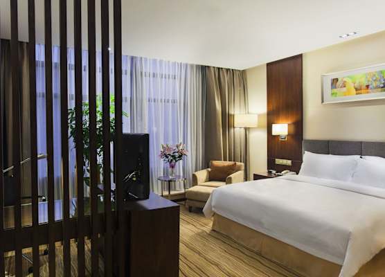 Holiday Inn Taicang City Centre by IHG 1