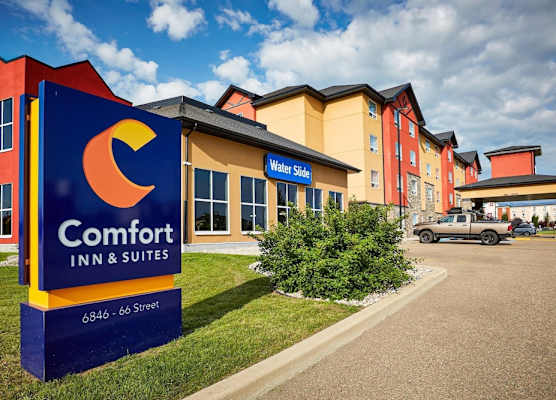 Comfort Inn & Suites 1