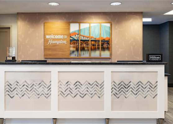 Hampton Inn and Suites La Crosse Downtown 1