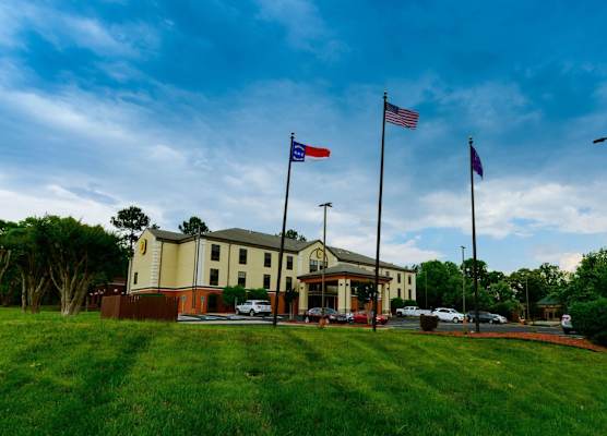 Super 8 by Wyndham High Point/Greensboro 1