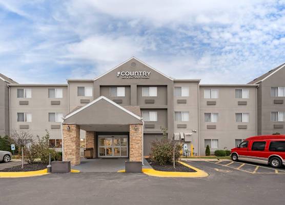 Country Inn & Suites by Radisson, Fairview Heights, IL 1