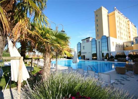 Zanhotel Centergross 1