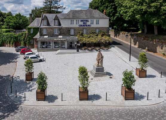 Logis Hôtel Du Château - Combourg, Proche Saint-Malo 1