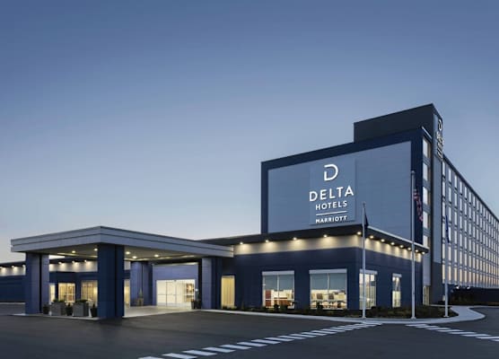 Delta Hotels by Marriott Indianapolis Airport 1