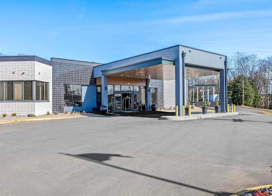 Sonesta Select Hotels Statesville 1